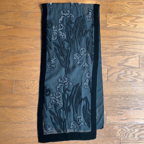 Firenze Silk and Velvet Black Sheer Floral Iris Print Scarf Evening Elegant - Picture 3 of 7